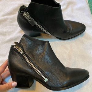 Belle double zipper booties